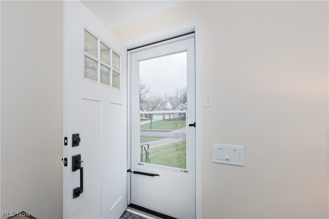 1608 Sunview Road Lyndhurst, OH 44124 - Photo 11 of 41 Gallery Image 11
