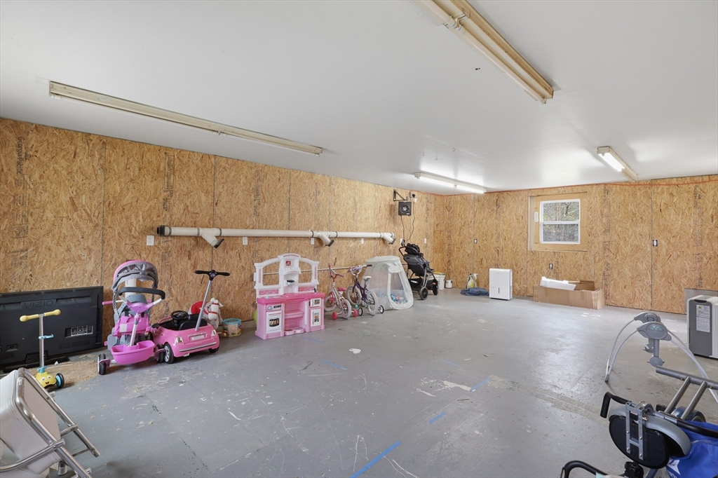 218 Airport Road Gardner, MA 01440 - Photo 34 of 42
