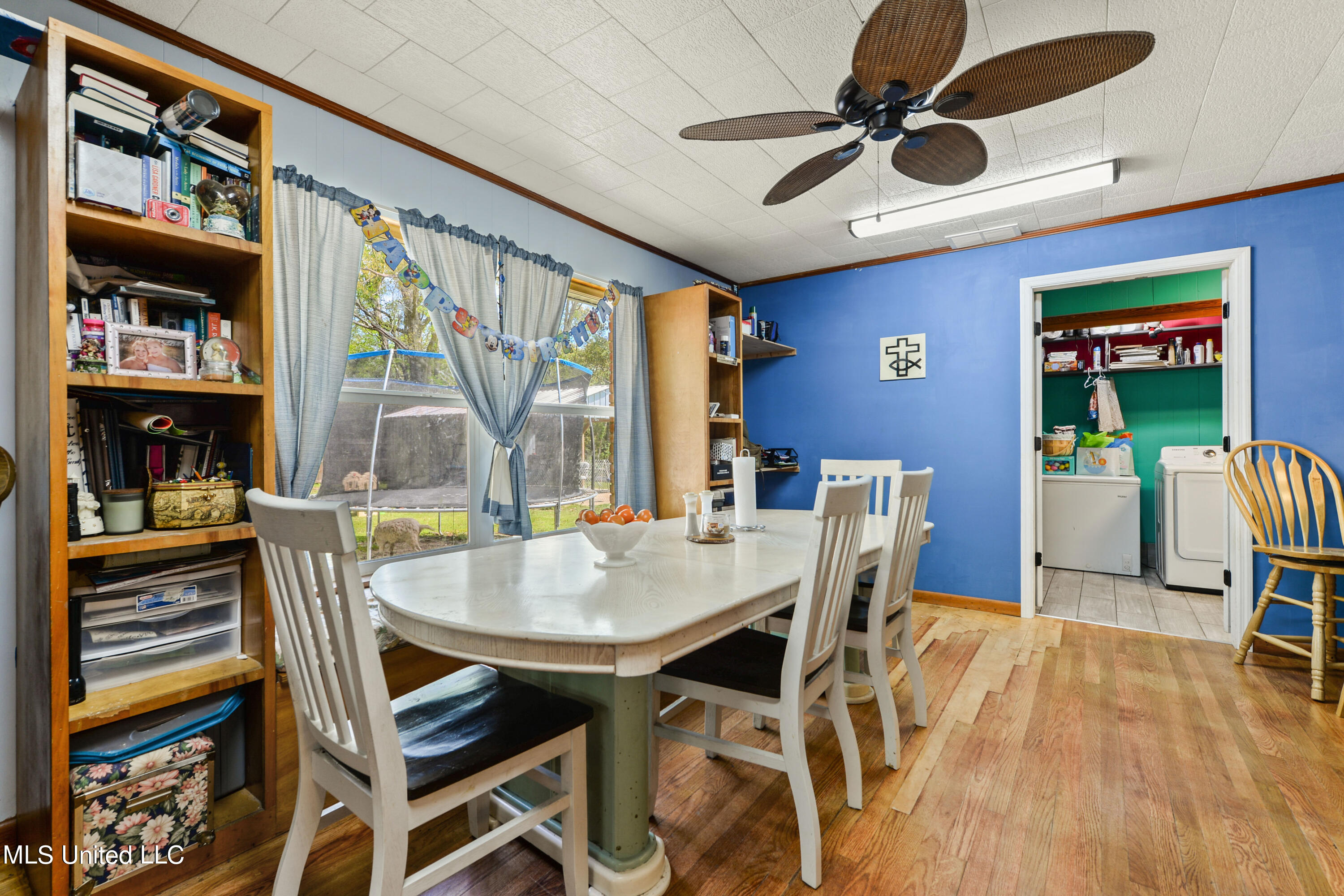 4125 Del Rosa Avenue Moss Point, MS 39563 - Photo 7 of 33 Farm Table & Chairs seats 6-8
