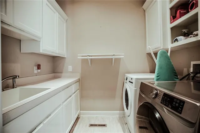 $684,900 | 1808 Northeast Parks Summit Blvd., Lee's Summit, MO 64064