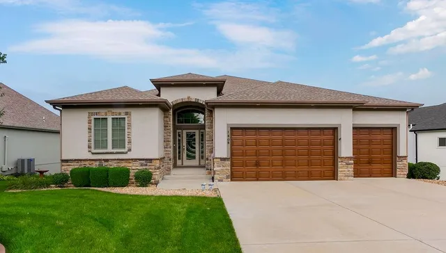 $684,900 | 1808 Northeast Parks Summit Blvd., Lee's Summit, MO 64064