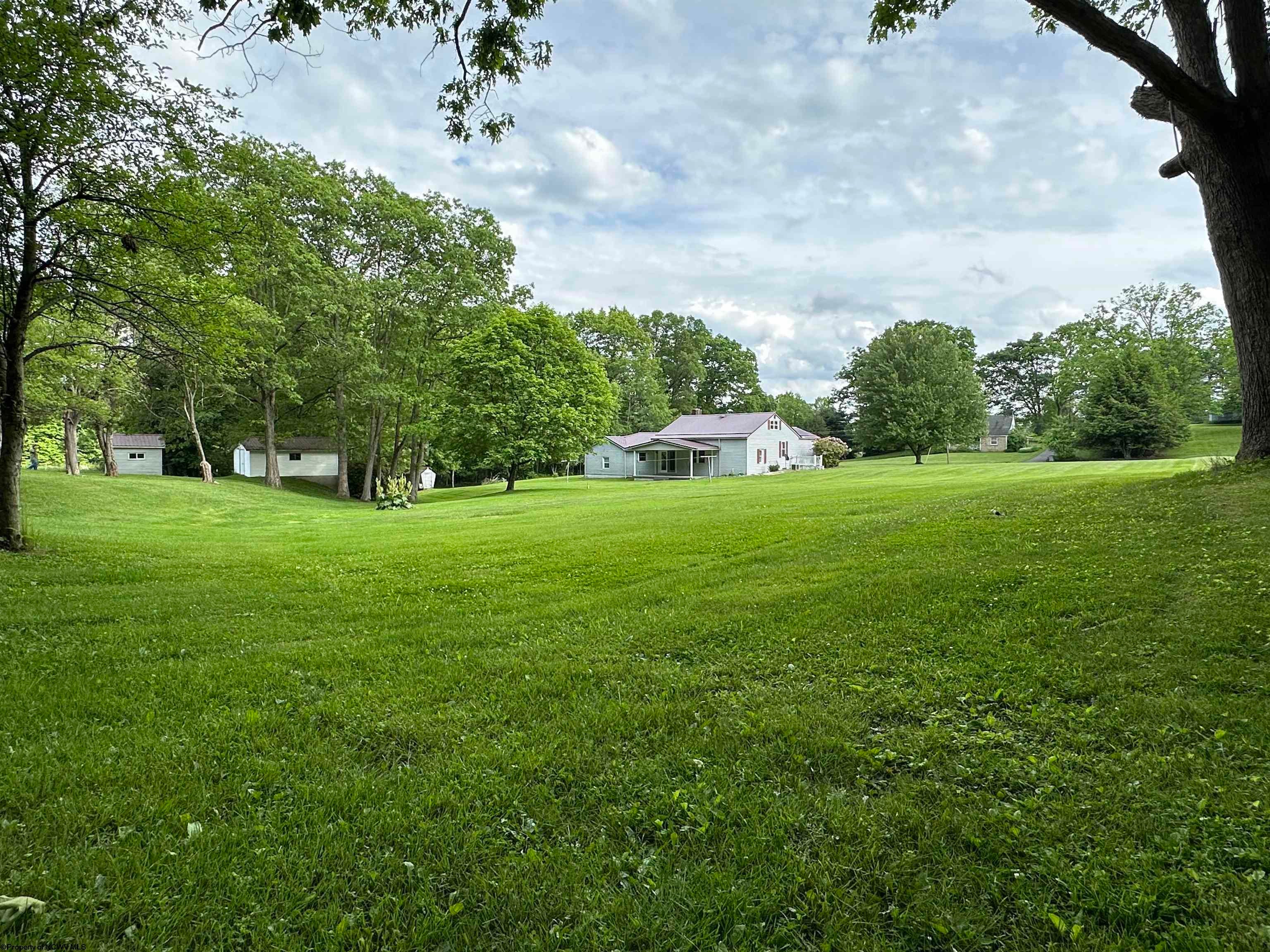 406 S Road Reedsville, WV 26547 - Photo 28 of 34 Gallery Image 28