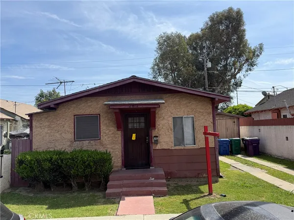 $489,000 | 2412 Gale Avenue, Long Beach, CA 90810