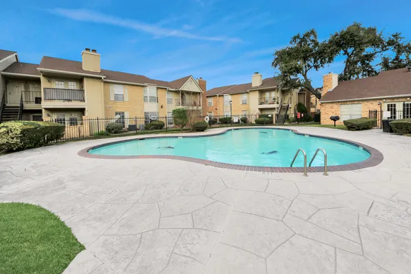 $1,500 | 3600 Jeanetta Street, Unit 704, Houston, TX 77063