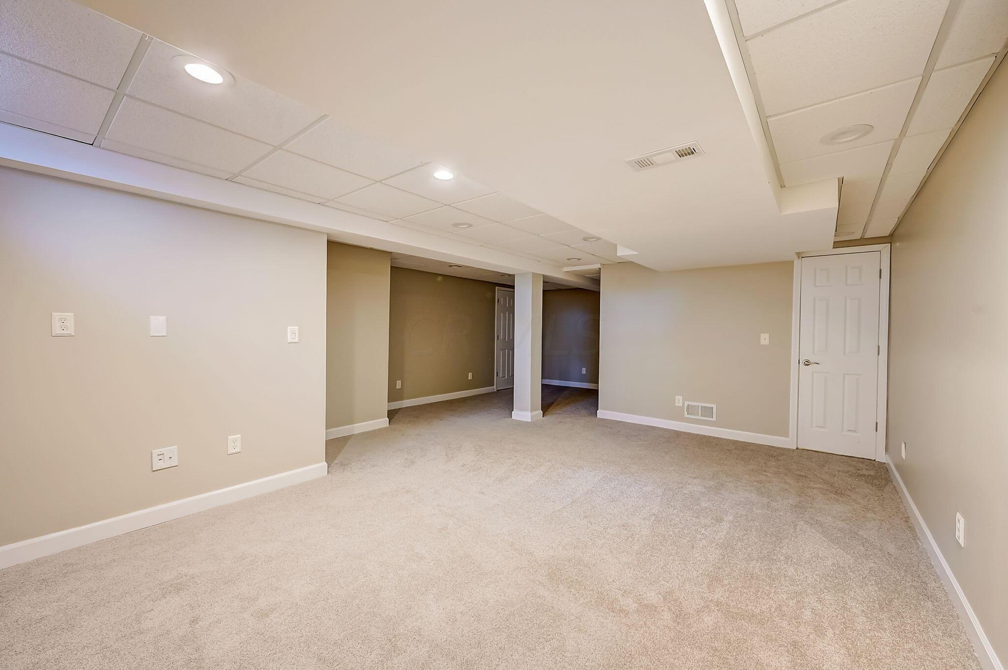 3398 Pine Way Powell, OH 43065 - Photo 13 of 21 34-web-or-mls-Pine Way-034