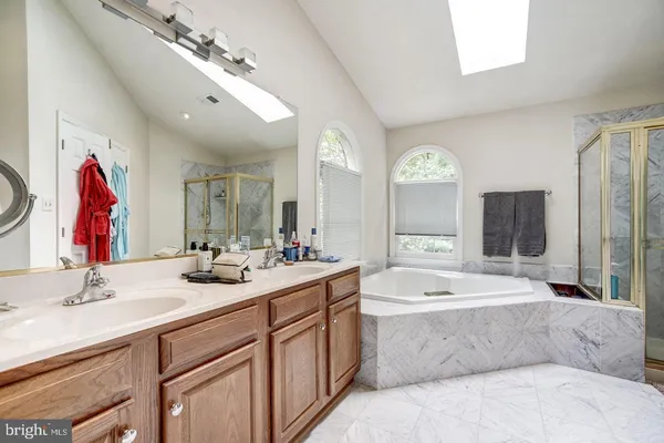 $4,300 | 2792 Thaxton Lane, Oakton, VA 22124