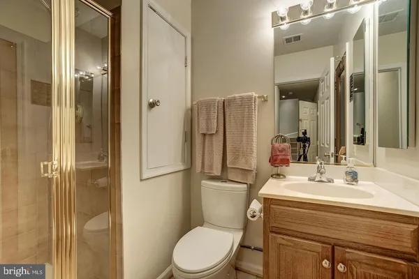 $4,300 | 2792 Thaxton Lane, Oakton, VA 22124