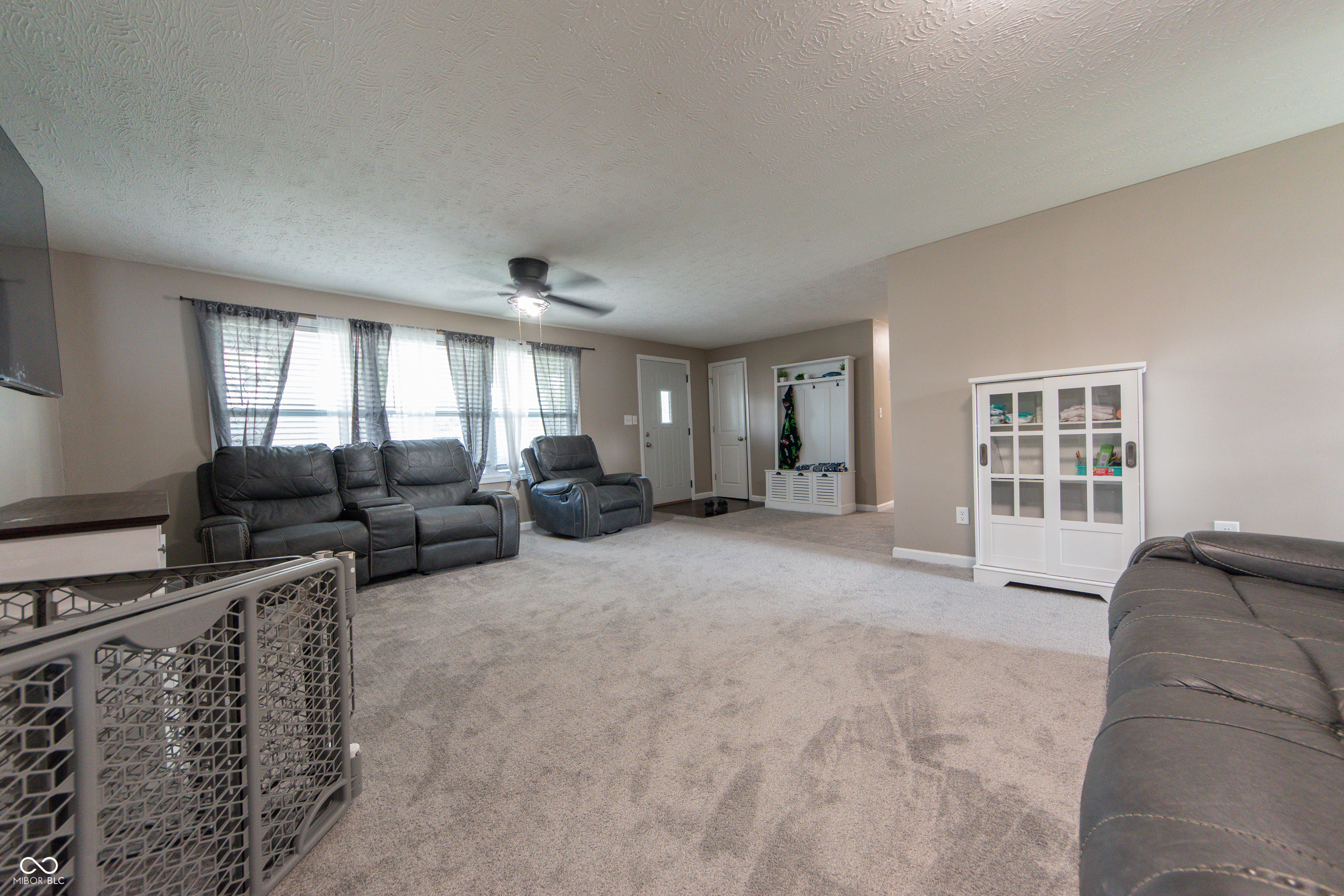 649 Collier Street Columbus, IN 47201 - Photo 5 of 28