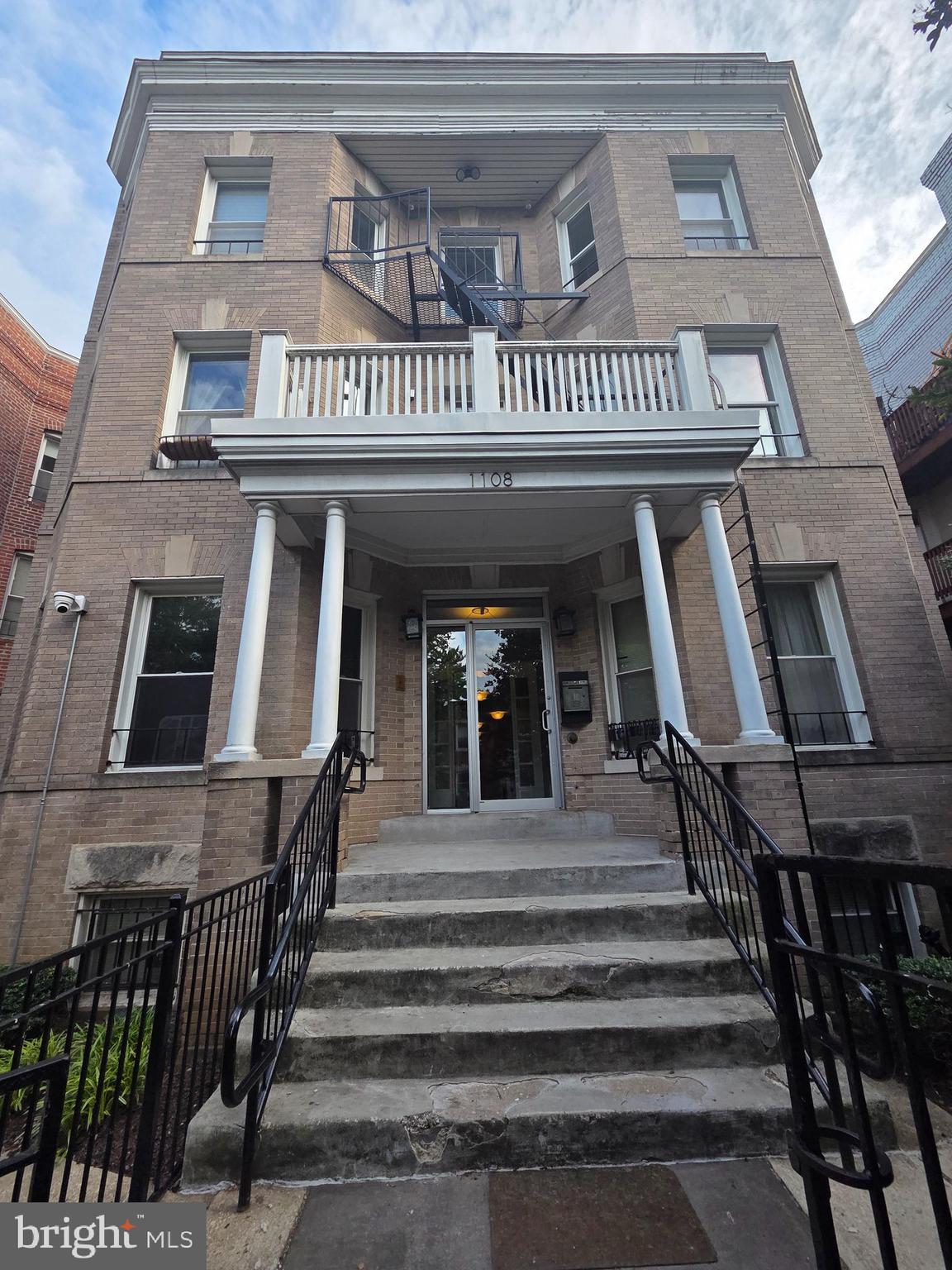 1108 Columbia Road Northwest, Unit 202 Washington, DC 20009 - Photo 1 of 19 a view of entryway front of house
