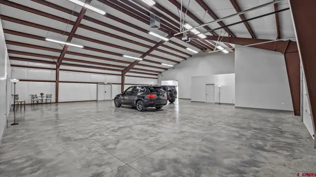 a view of a garage