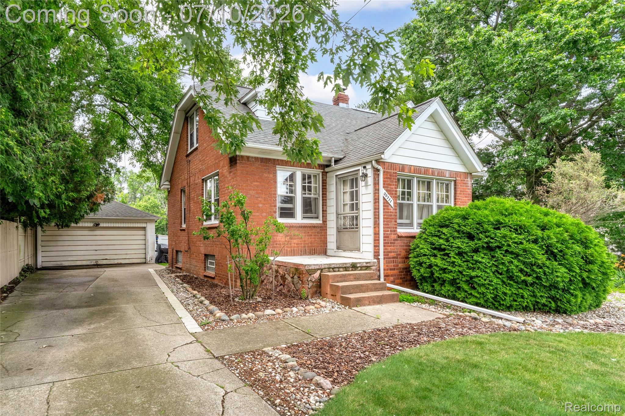 33711 Mulvey Road Fraser, MI 48026 - Photo 1 of 29 03-33711 Mulvey Rd_2.jpg