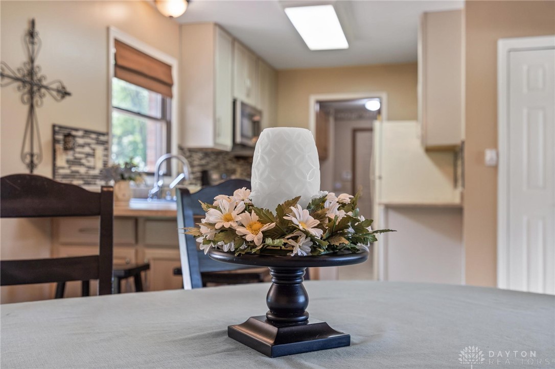 635 Spring Falls Avenue Springfield, OH 45502 - Photo 26 of 52 Gallery Image 26
