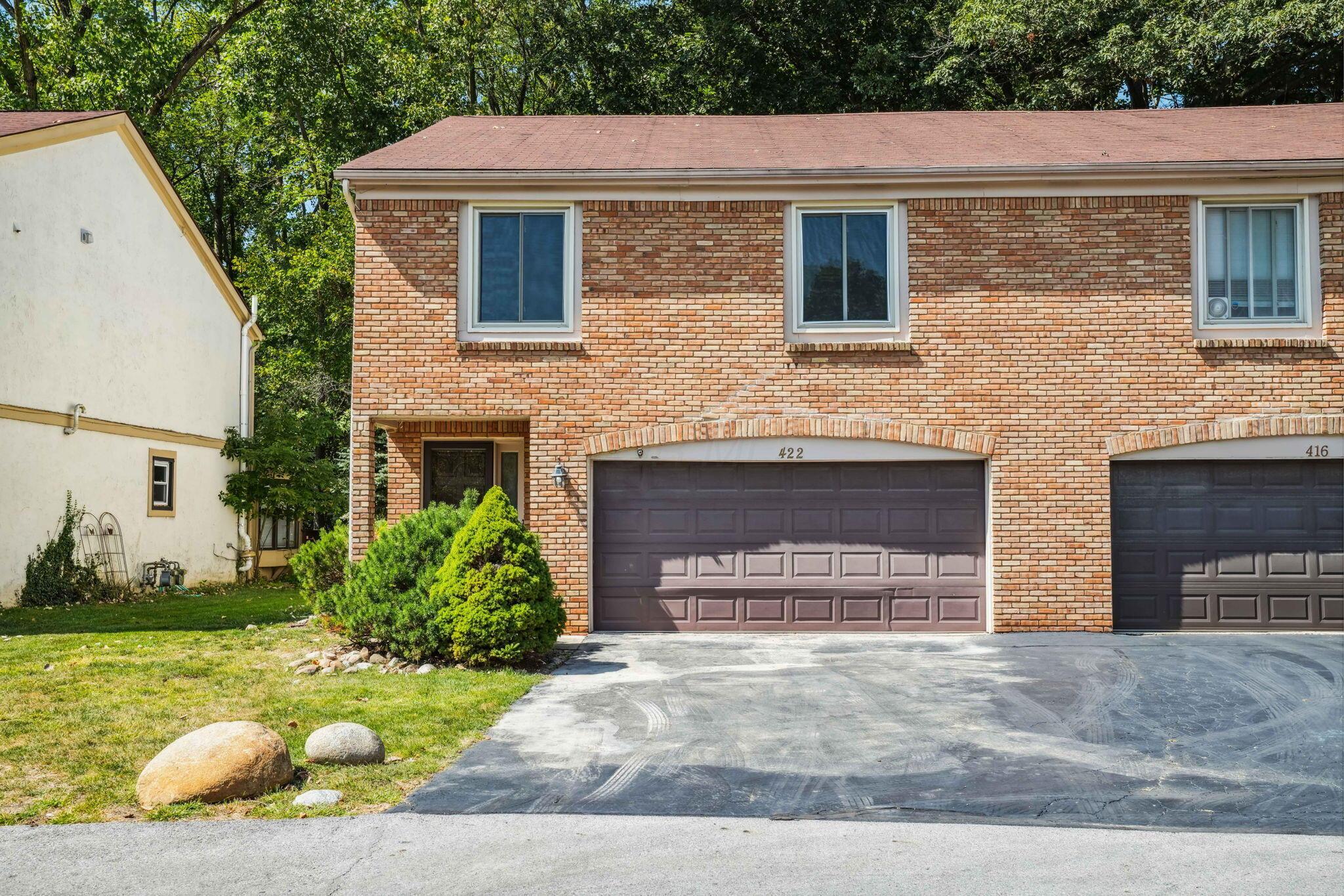 422 Fenway Road, Unit B Columbus, OH 43214 - Photo 2 of 49 40-web-or-mls-422-fenway-rd