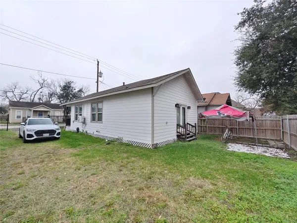 $1,850 | 1217 Campbell Street, Houston, TX 77009