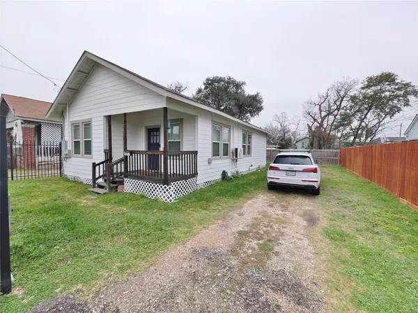 $1,850 | 1217 Campbell Street, Houston, TX 77009