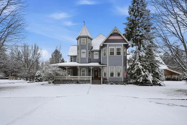 $1,099,999 | 3810 East Evan Lane, Colbert, WA 99005