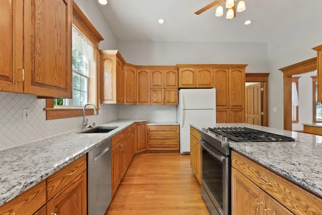 $1,099,999 | 3810 East Evan Lane, Colbert, WA 99005