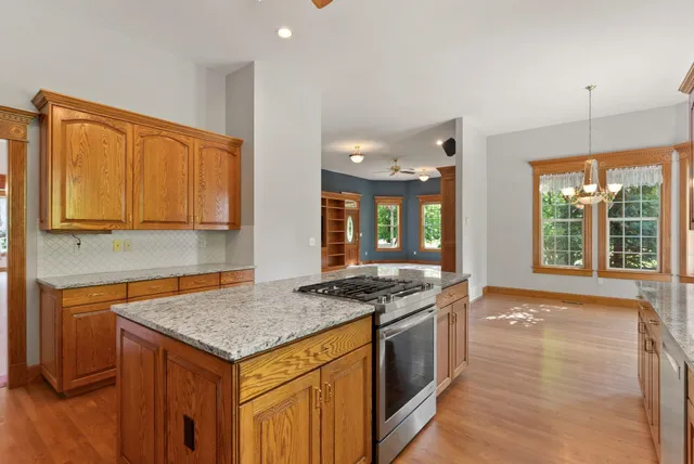 $1,099,999 | 3810 East Evan Lane, Colbert, WA 99005