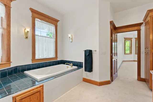 $1,099,999 | 3810 East Evan Lane, Colbert, WA 99005