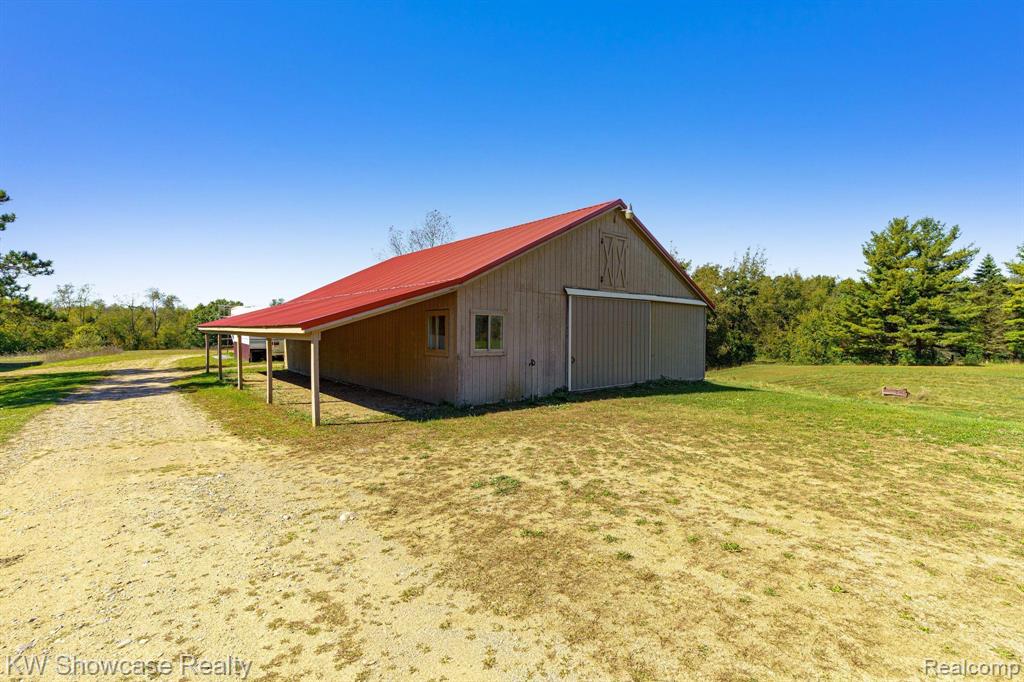 6575 Ridgewood Road Clarkston, MI 48346 - Photo 10 of 58