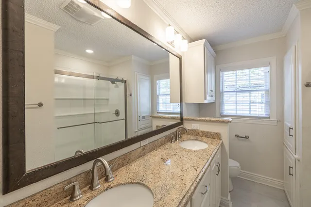 $2,250 | 2810 24th Street, Lubbock, TX 79410