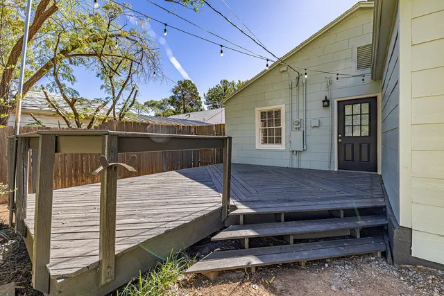 $2,250 | 2810 24th Street, Lubbock, TX 79410