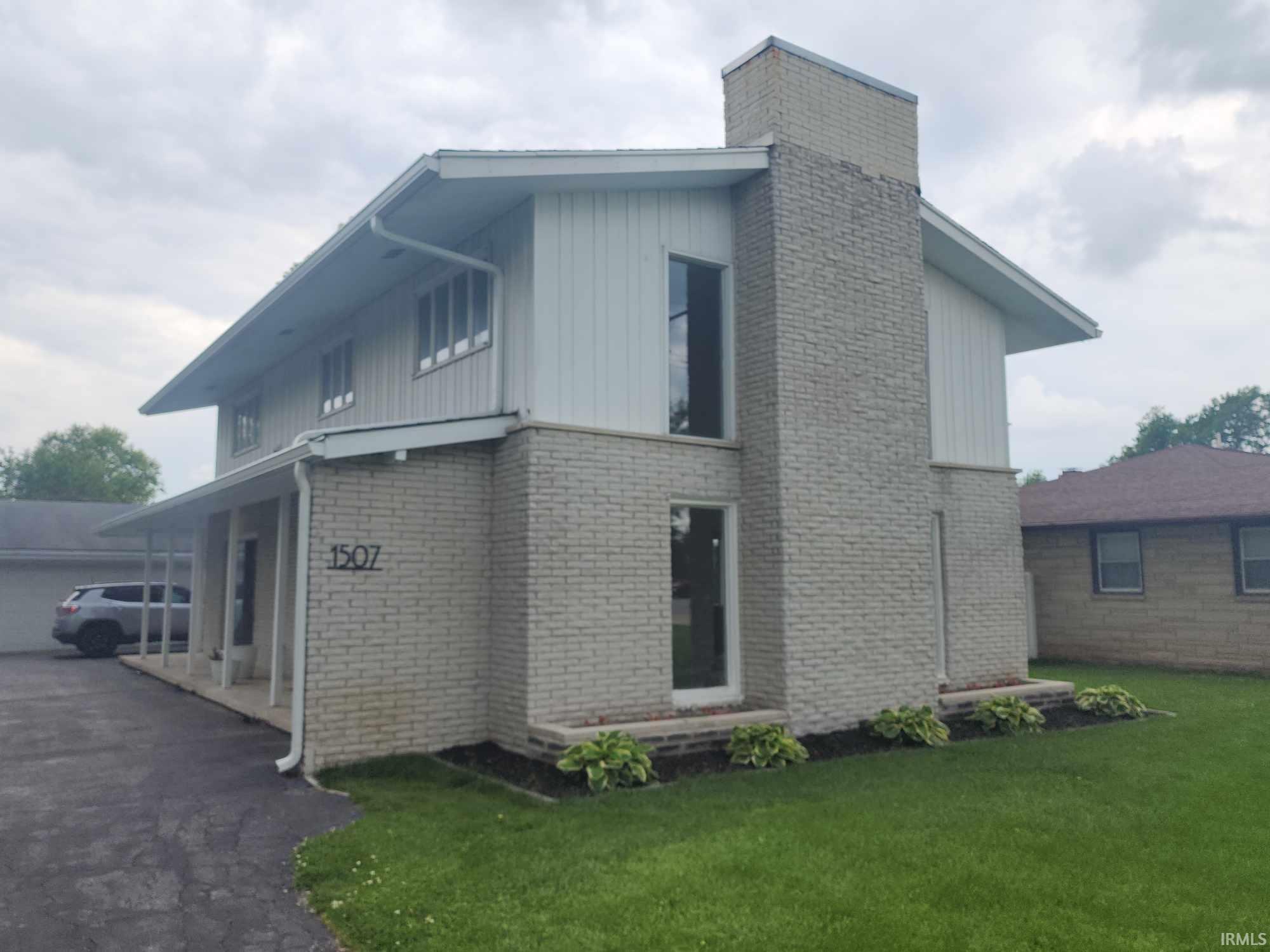 1507 North Wabash Road Marion, IN 46952 - Photo 2 of 33 Gallery Image 2