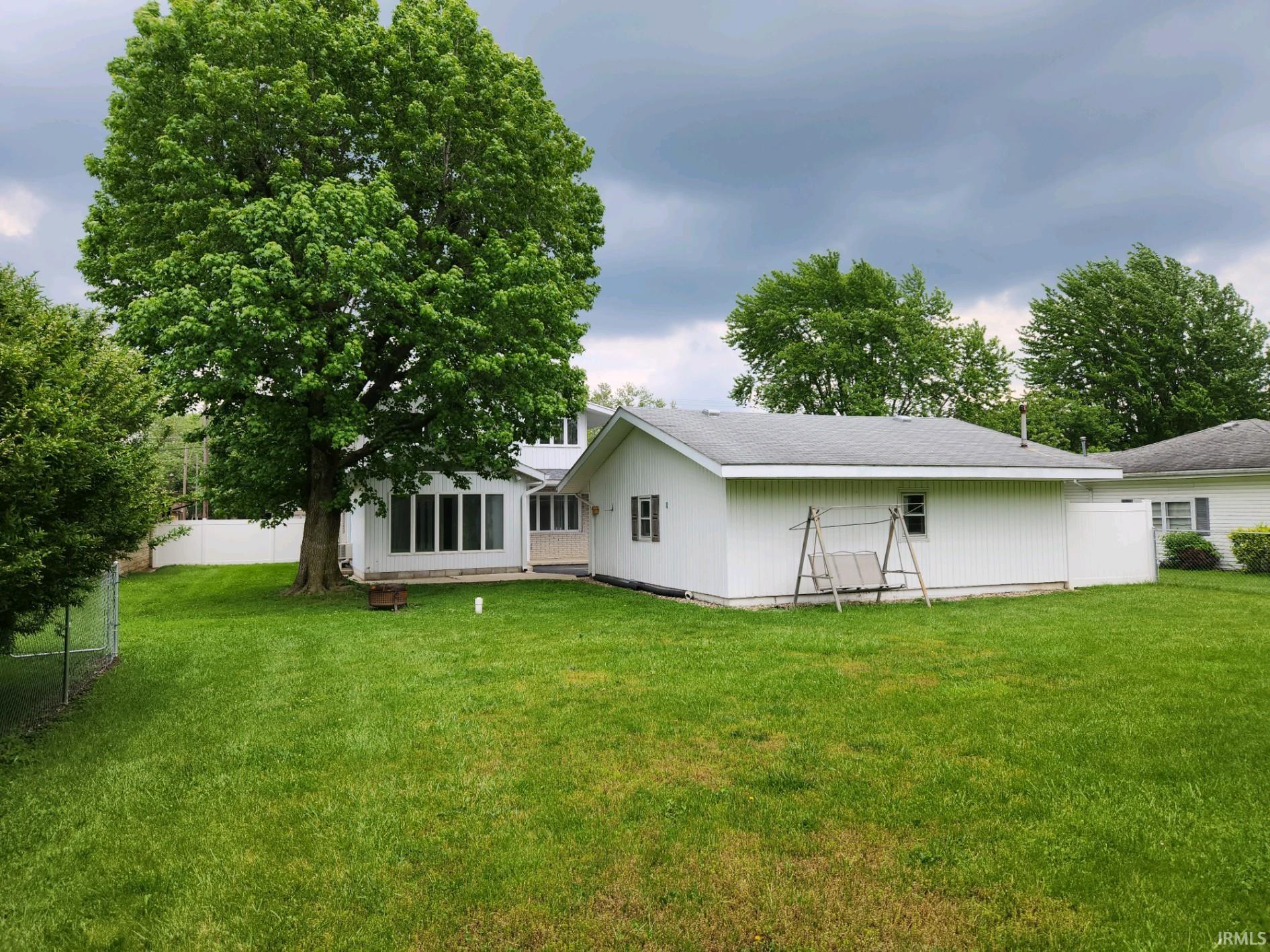 1507 North Wabash Road Marion, IN 46952 - Photo 4 of 33 Gallery Image 4
