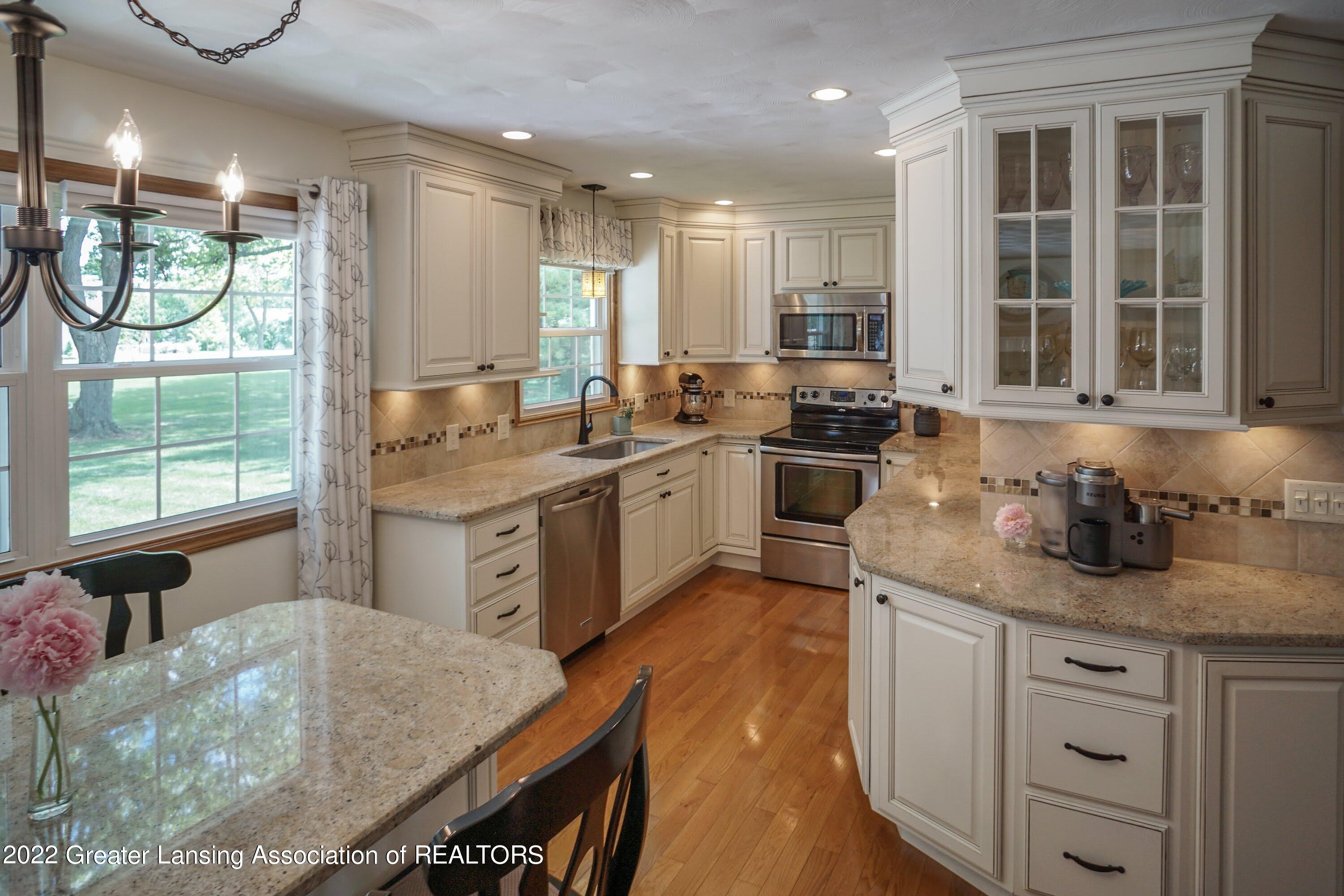 945 Kingsbridge Road Grand Ledge, MI 48837 - Photo 7 of 57 Kitchen 1