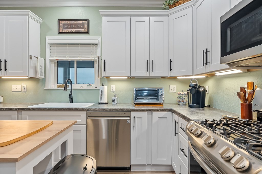 14630 Old Kentucky Road Walling, TN 38587 - Photo 6 of 32