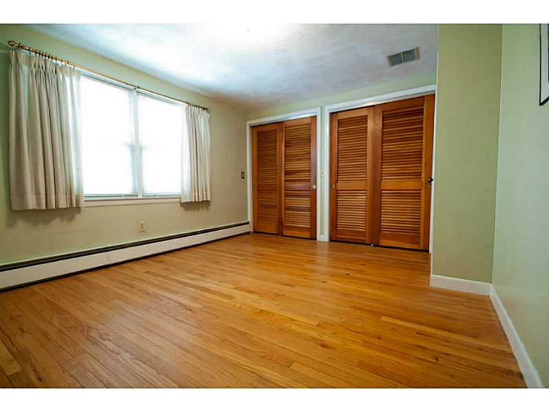 95 Rip Van Winkle Circle Warwick, RI 02886 - Photo 11 of 21 Bedroom. #2