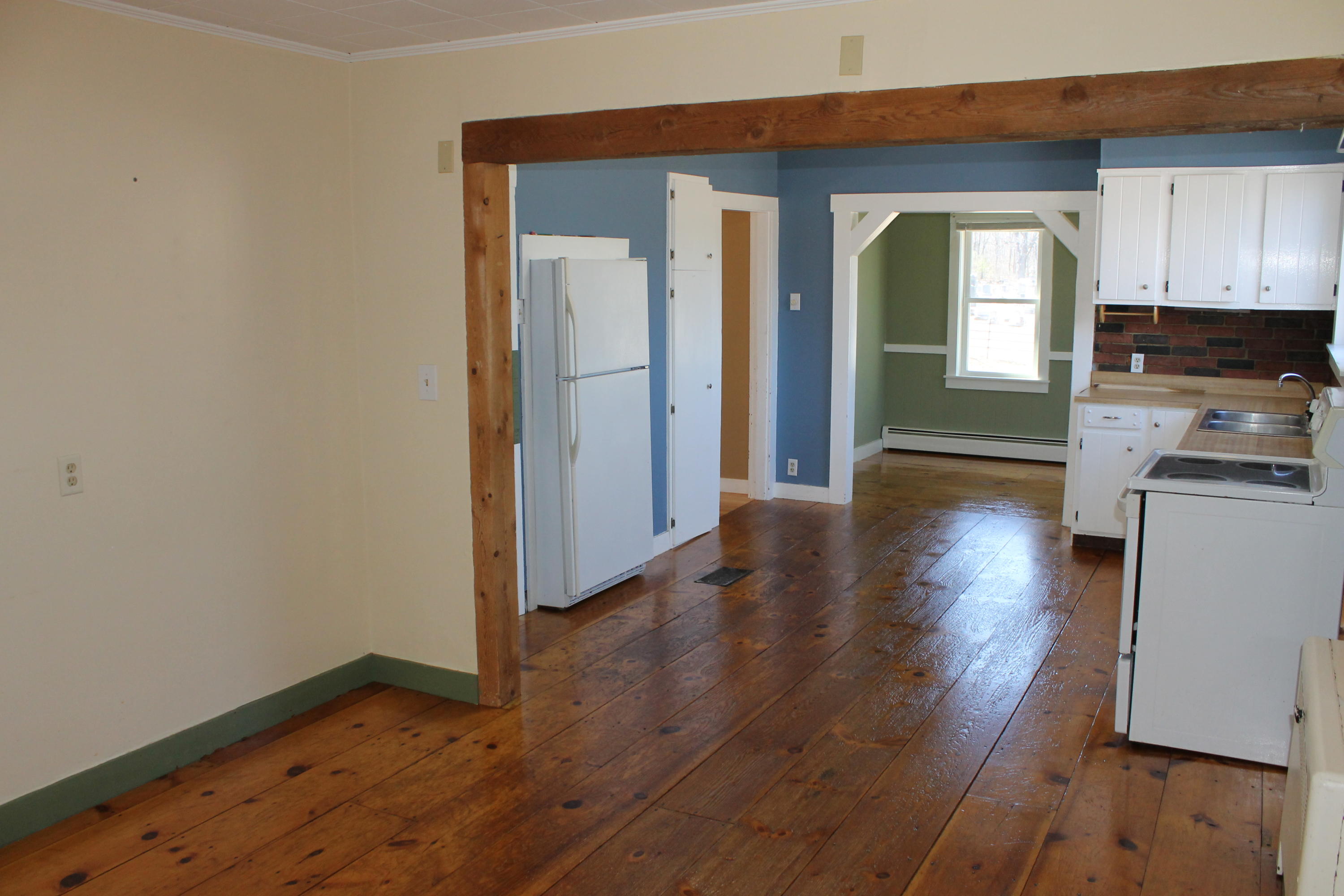 1166 River Road Buxton, ME 04093 - Photo 4 of 25 Dining Area1