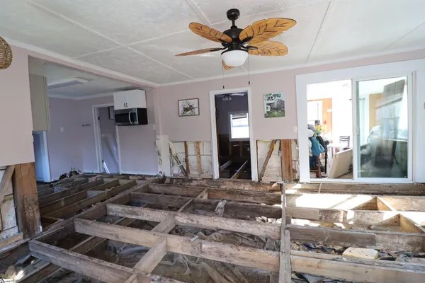 $448,500 | 200 Laurel And Hardy Lake Road, Unit 164, Marietta, SC 29661