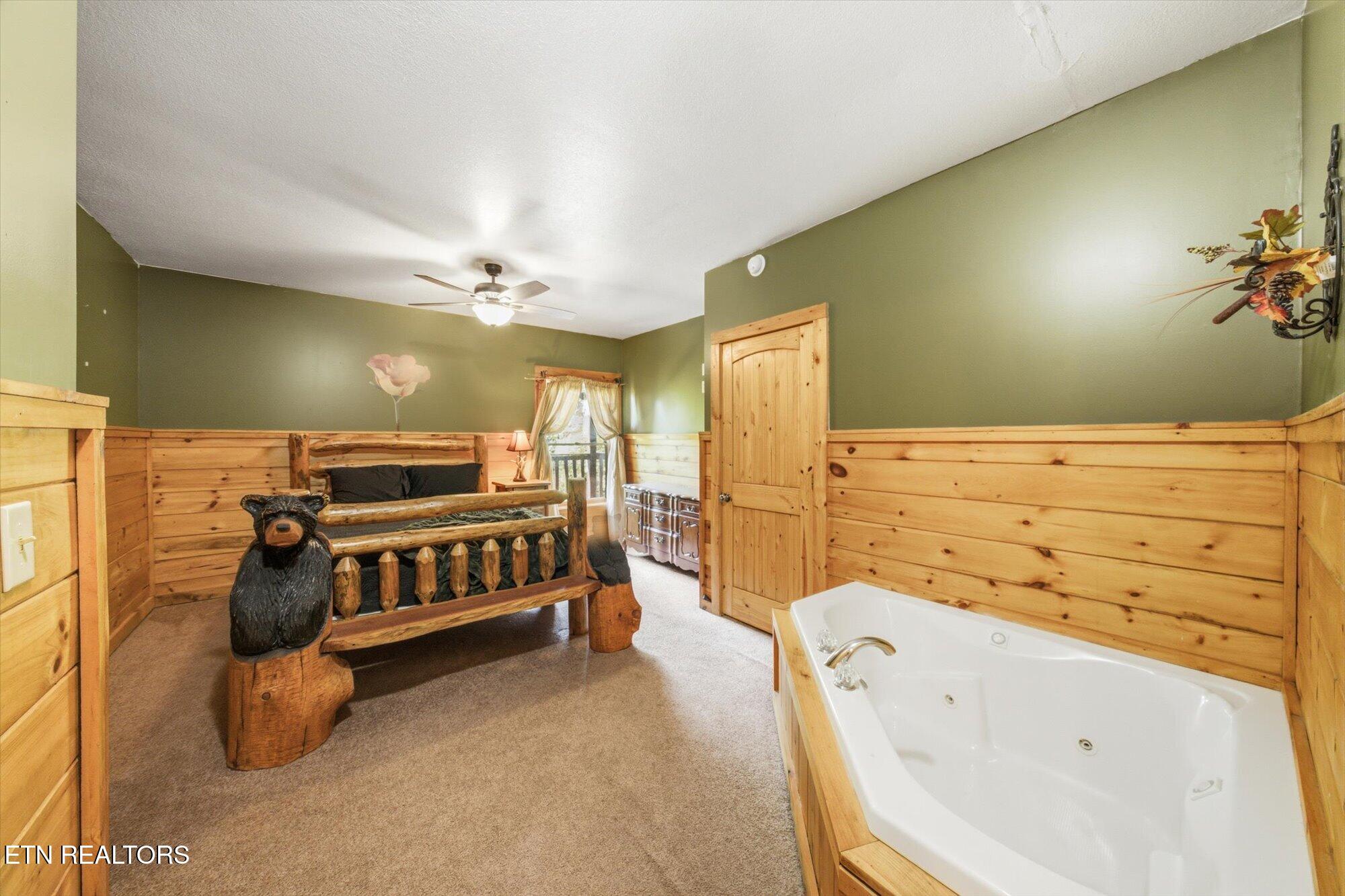 2606 Tree Top Way Pigeon Forge, TN 37863 - Photo 32 of 38 32