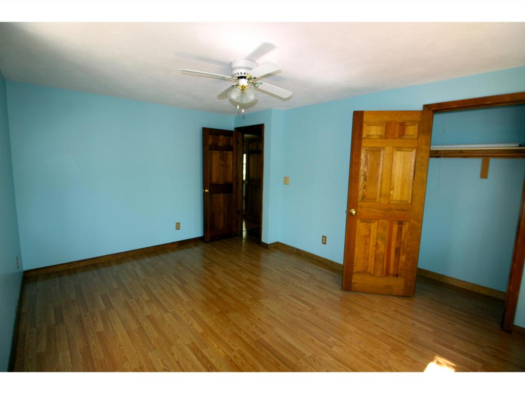 62 Hampstead Road Danville, NH 03819 - Photo 18 of 27 Gallery Image 18