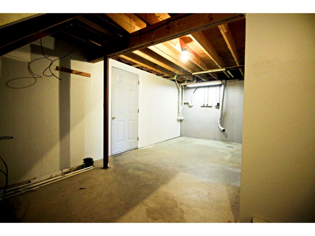 62 Hampstead Road Danville, NH 03819 - Photo 27 of 27 Gallery Image 27