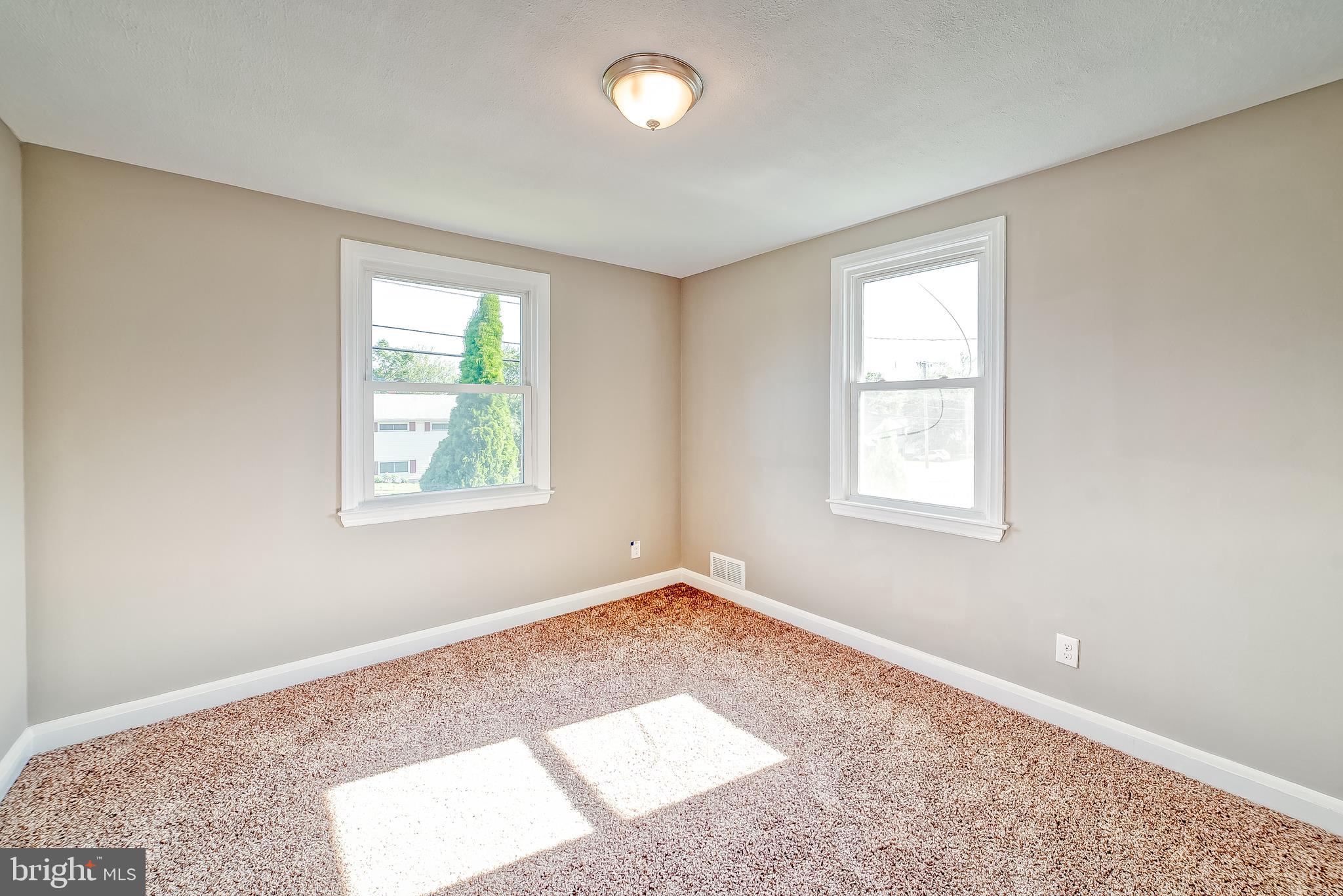 3729 Milford Mill Road Baltimore, MD 21244 - Photo 7 of 18