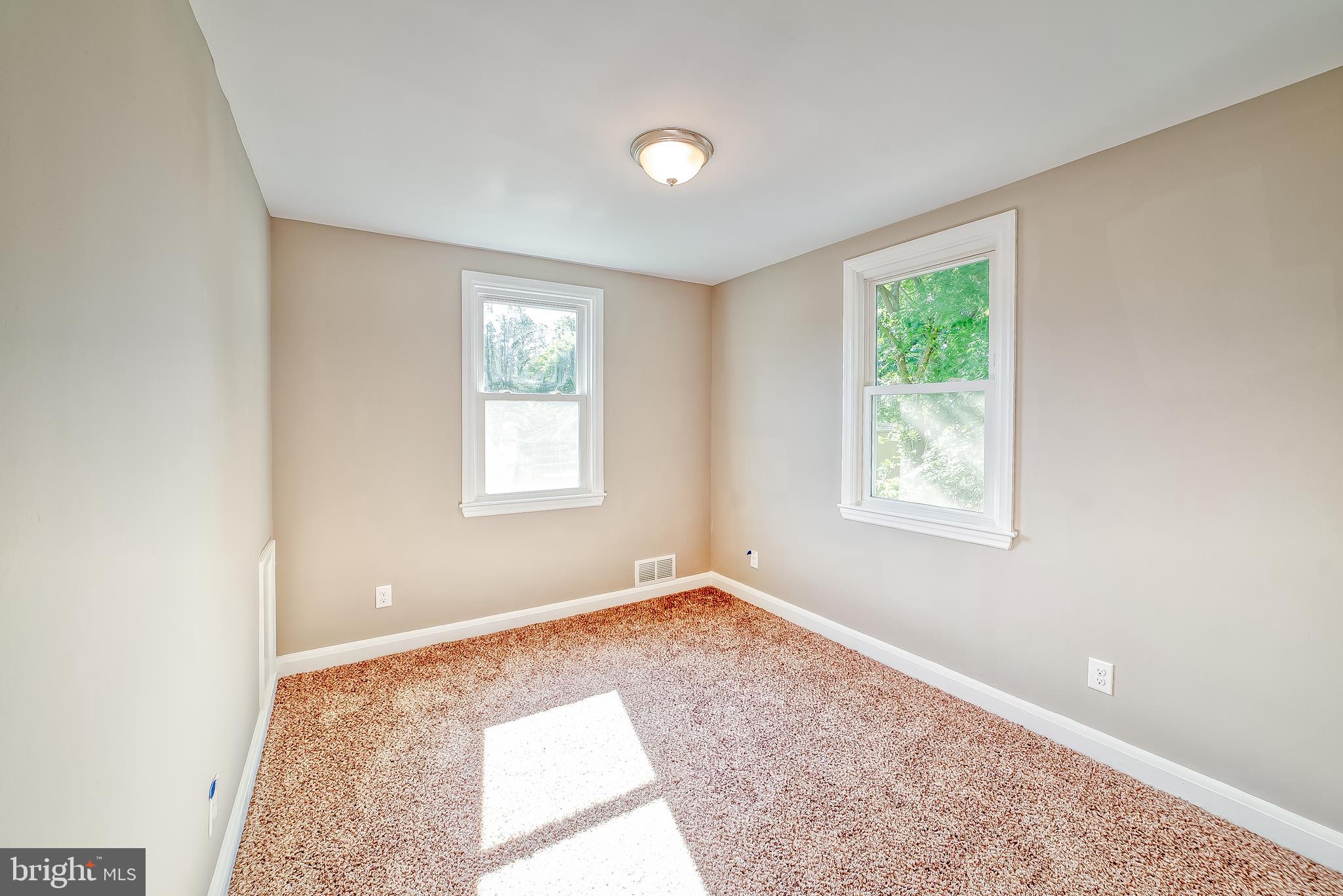 3729 Milford Mill Road Baltimore, MD 21244 - Photo 10 of 18