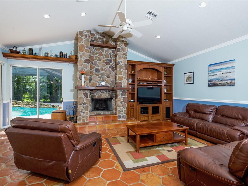 2545 Hampton Bridge Road Delray Beach, FL 33445 - Photo 9 of 20 FAMILY ROOM