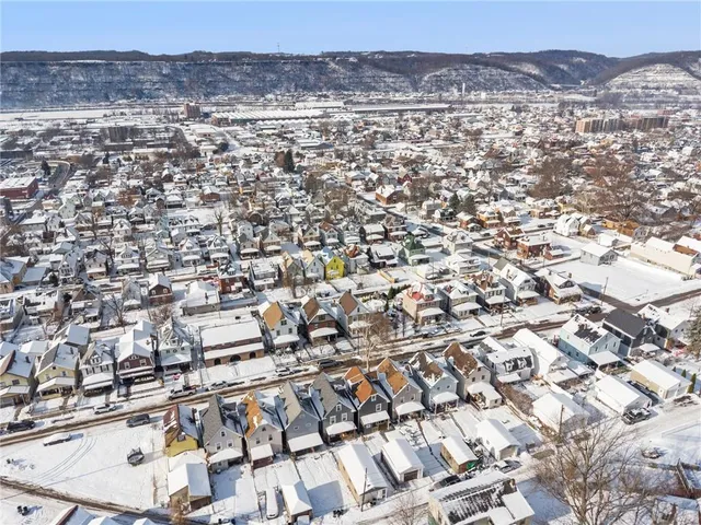 $199,000 | 1234 Taylor Avenue, New Kensington, PA 15068