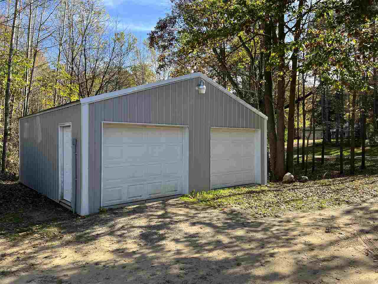 3338 Nisabella Co Line Road Farwell, MI 48622 - Photo 8 of 51 1894314-7.JPG