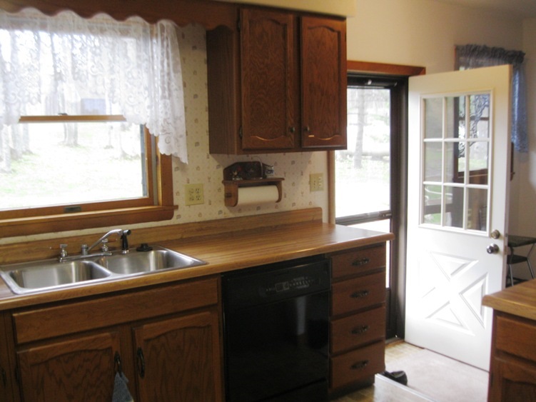 915 West Sharon Road Fife Lake, MI 49633 - Photo 3 of 56 1815651-3.JPG