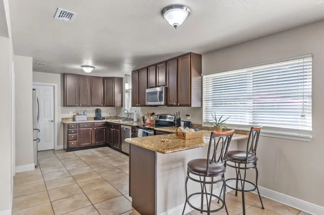 $499,900 | 28 Walnut Avenue, Shalimar, FL 32579