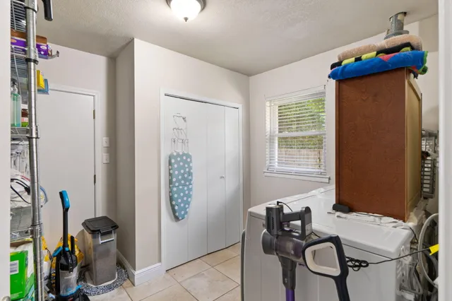 $499,900 | 28 Walnut Avenue, Shalimar, FL 32579