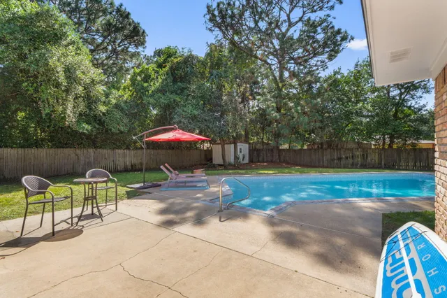 $499,900 | 28 Walnut Avenue, Shalimar, FL 32579