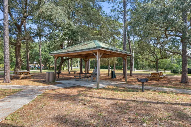 $499,900 | 28 Walnut Avenue, Shalimar, FL 32579