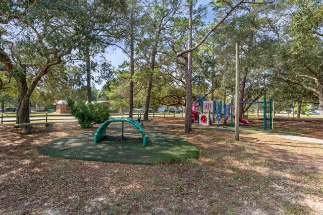 $499,900 | 28 Walnut Avenue, Shalimar, FL 32579