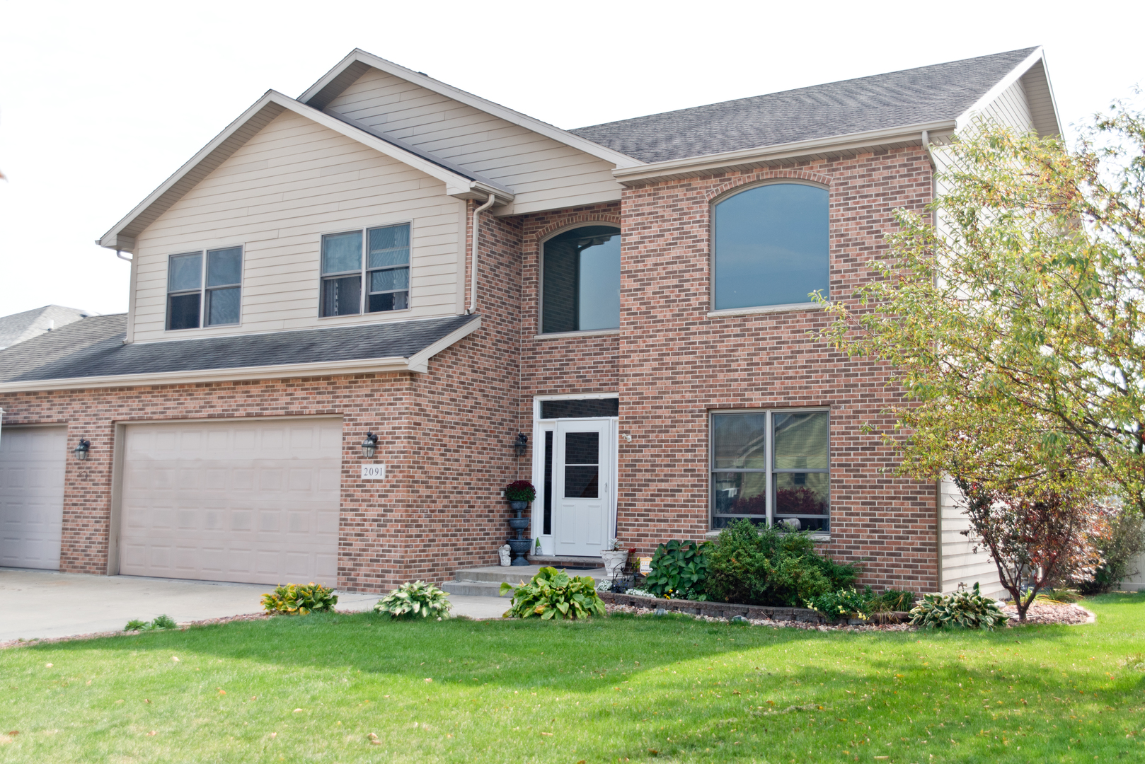 2091 Locust Road Morris, IL 60450 - Photo 1 of 31