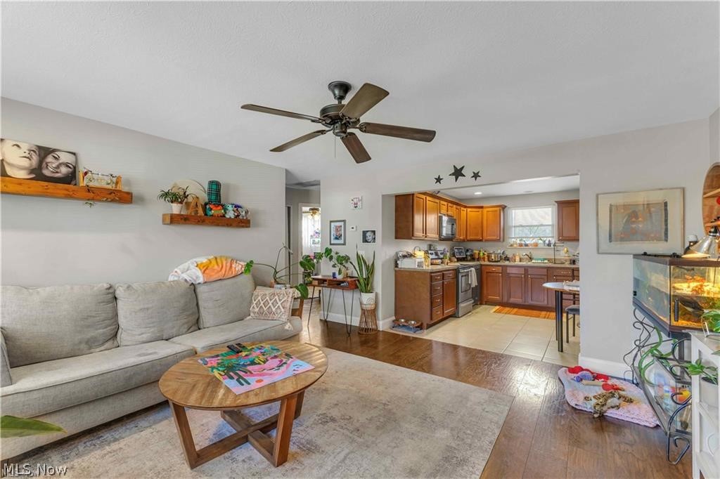 2587 Jaycox Road Avon, OH 44011 - Photo 3 of 16