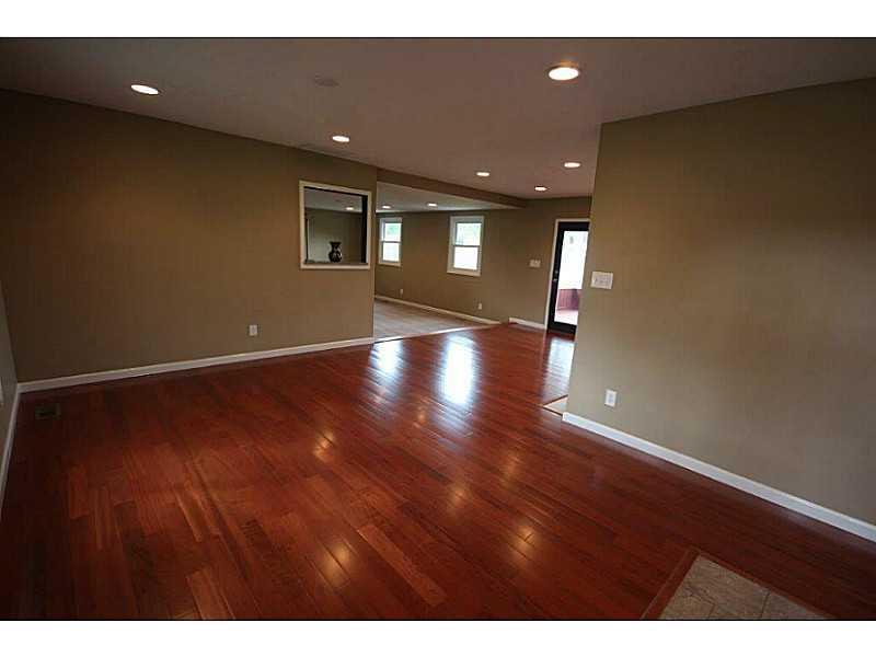 5616 Broyles Road Avon, IN 46123 - Photo 9 of 13 Gallery Image 9